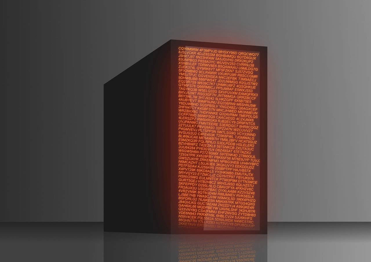 Замок на клавиатуре символизирует безопасность и контроль